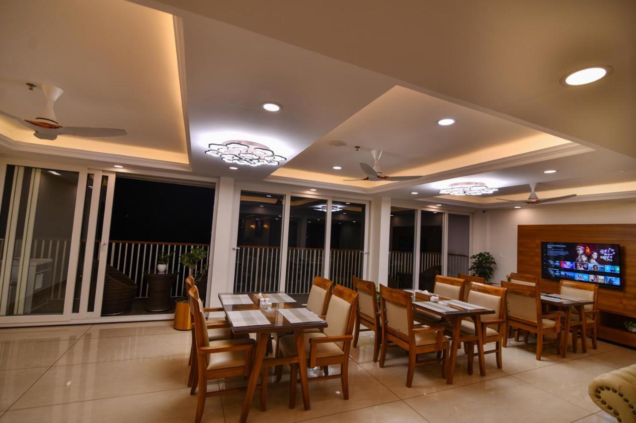 British County Resorts Anachal Exterior foto